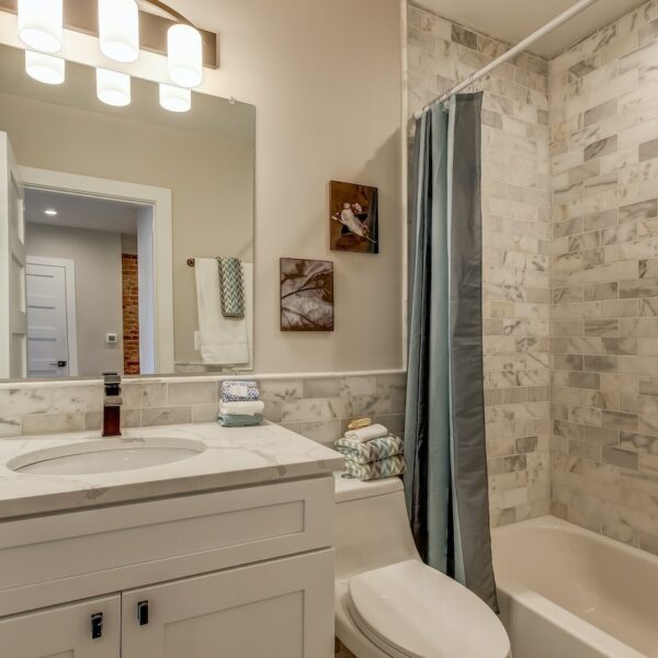 bathroom remodeling company